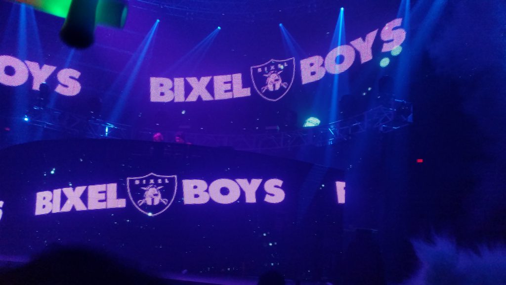 LED OMFG NYE 2016 Bixel Boys