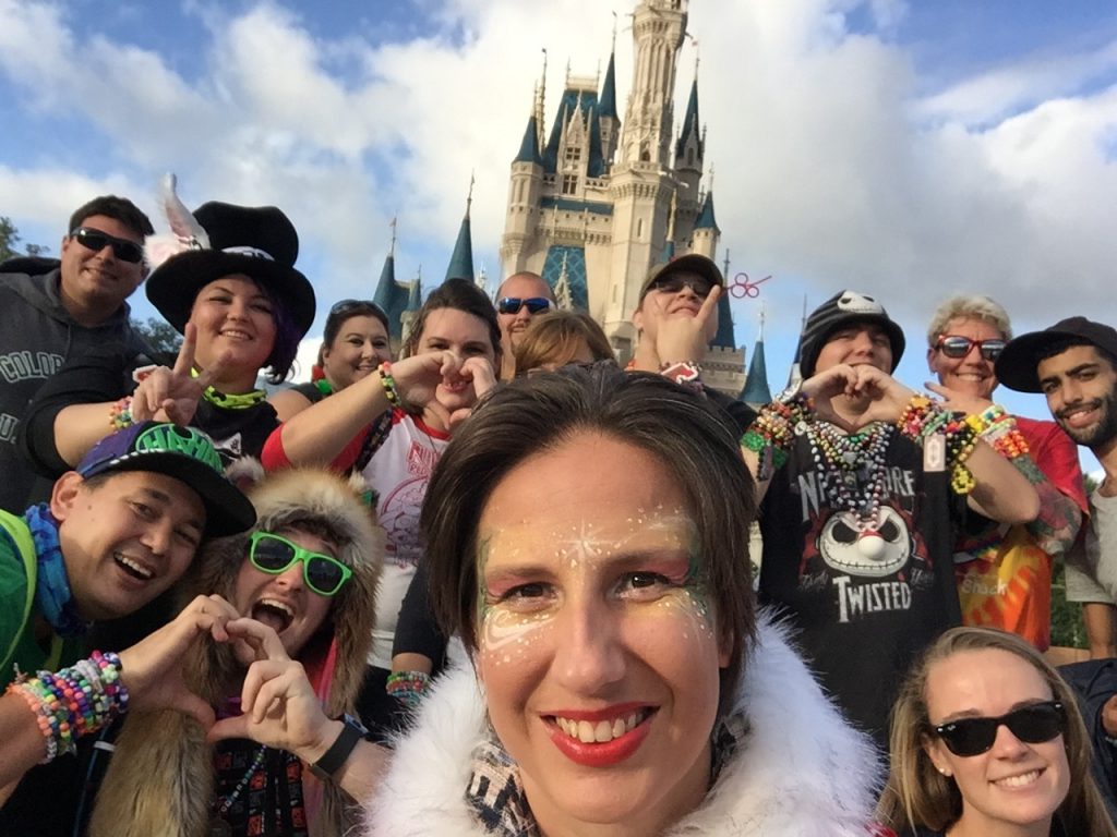 WDW Raver Day Group Pic 3