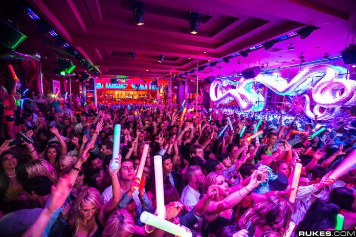 surrender-nightclub-new-years-eve-2015