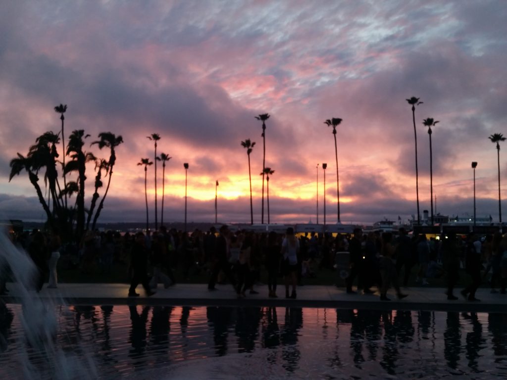 CRSSD Spring 2016, CRSSD 3, CRSSD Sunset, FNGRS CRSSD