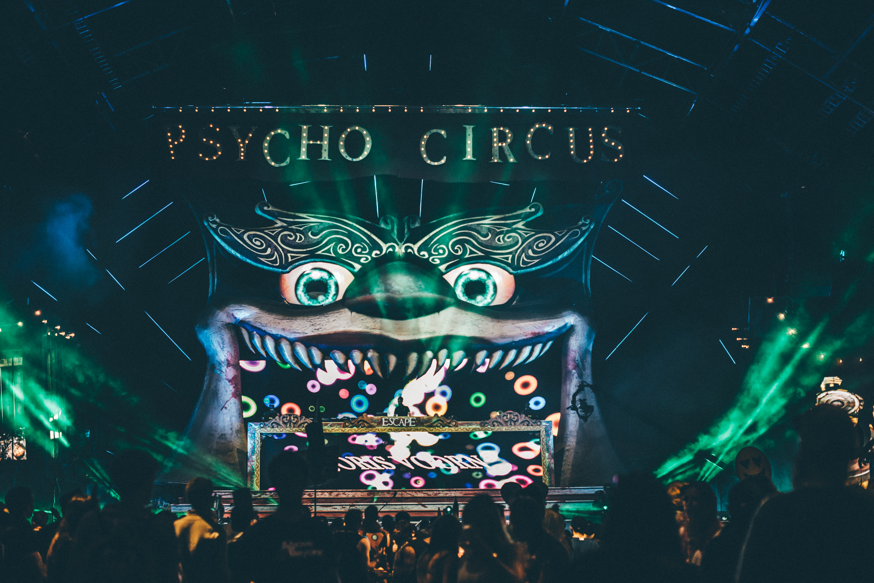Escape: Psycho Circus 2015 Escape: Psycho Circus 2016