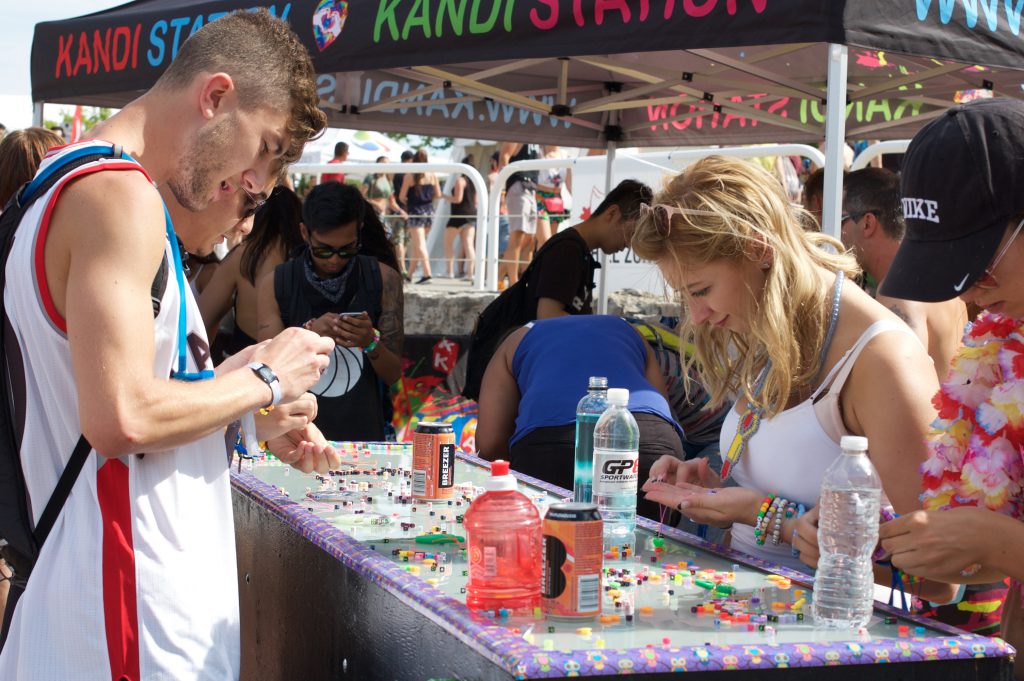 Afternoon crafts at Kandi's World