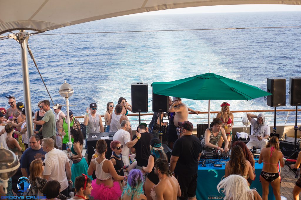 Groove Cruise Cabo 2016