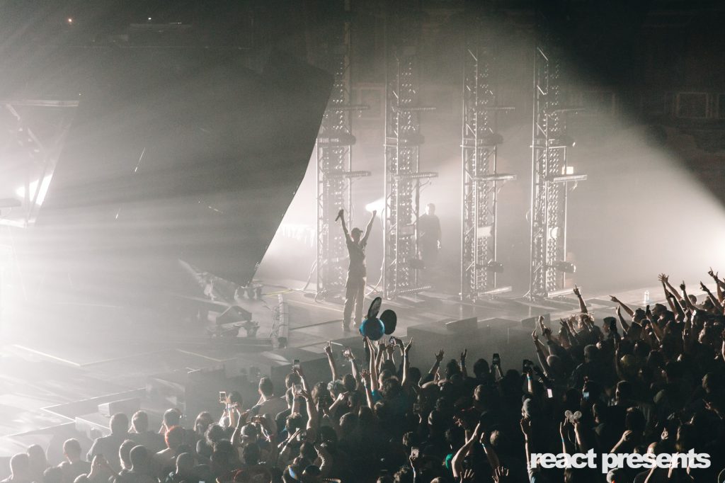 deadmau5 lots of shows in a row @ Aragon Ballroom | Event Review | EDM ...