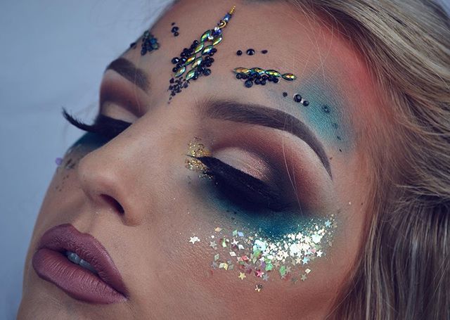 Step Up Your Festival Makeup Game With