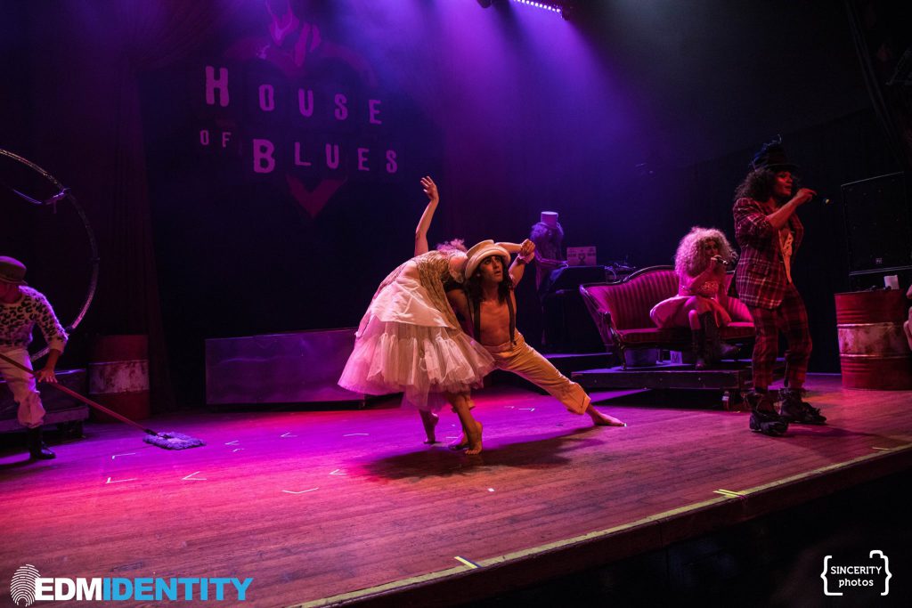 Lucent Dossier Experience