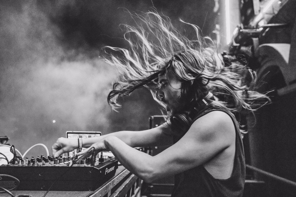 Seven Lions Fixation Photography