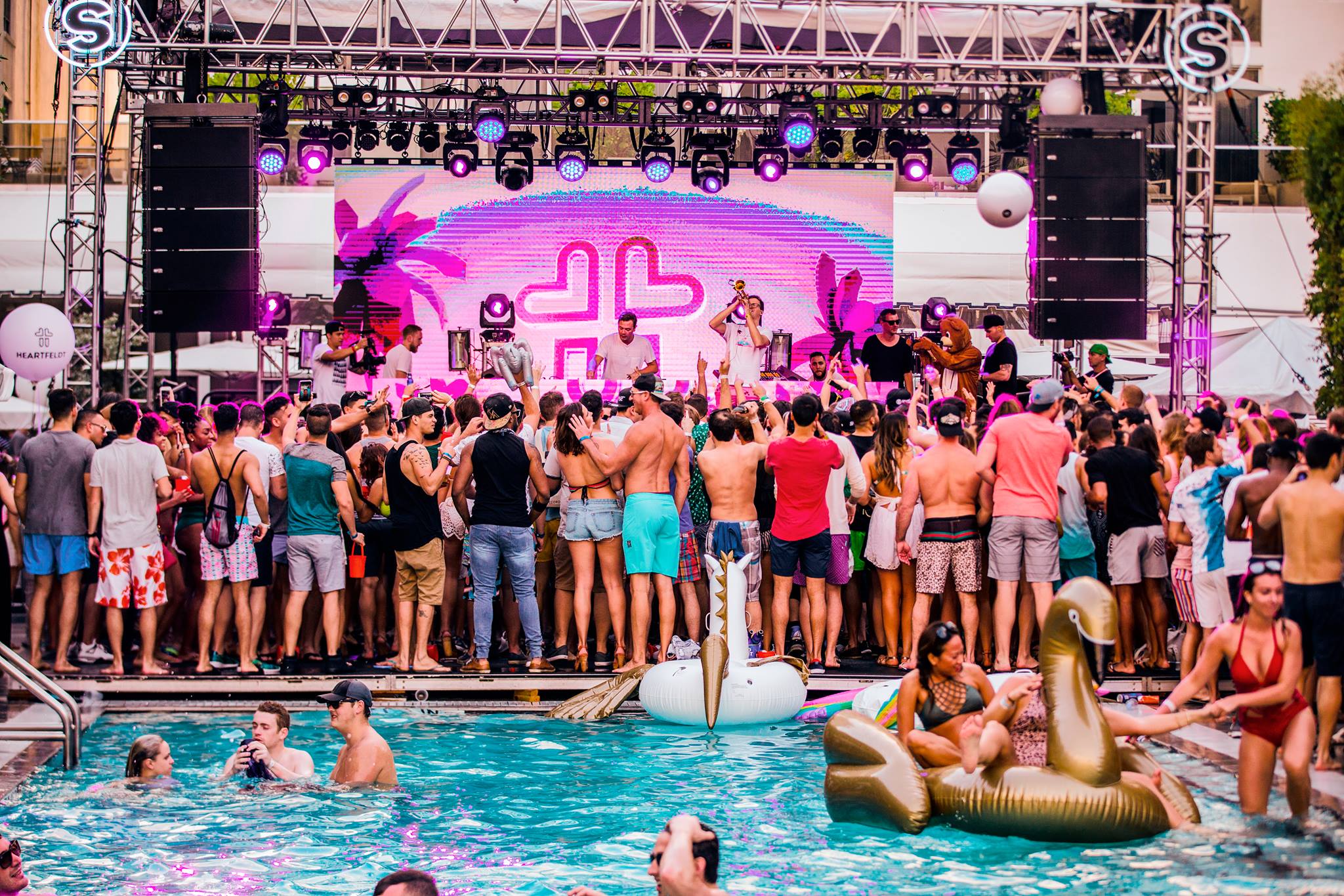 Spinnin' Hotel Heartfeldt Pool Party Miami Music Week 2017