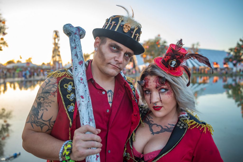Escape: Psycho Circus 2018 Undead Circus Performers