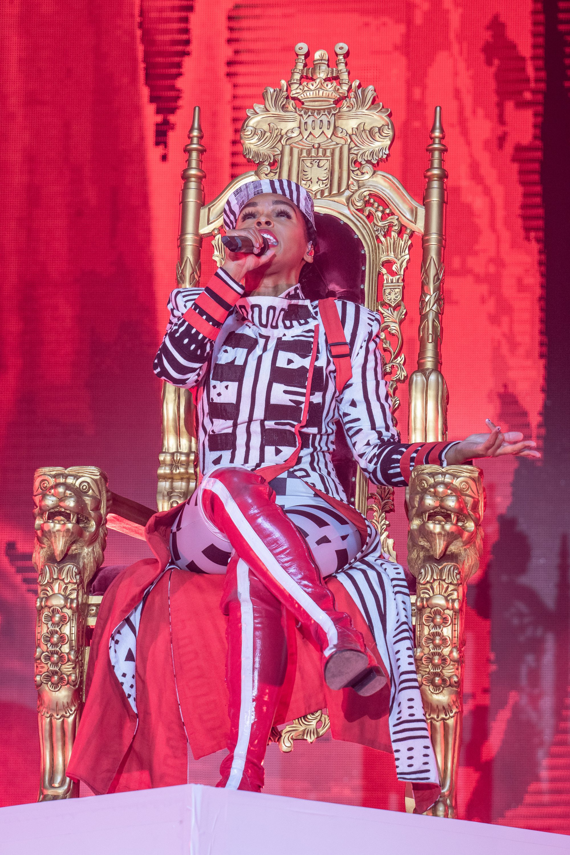 Suwannee Hulaween 2018 Janelle Monae