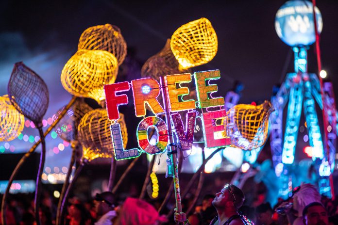 EDC Las Vegas 2019 Free Love Totem EDC Las Vegas 2019 Free Love Totem