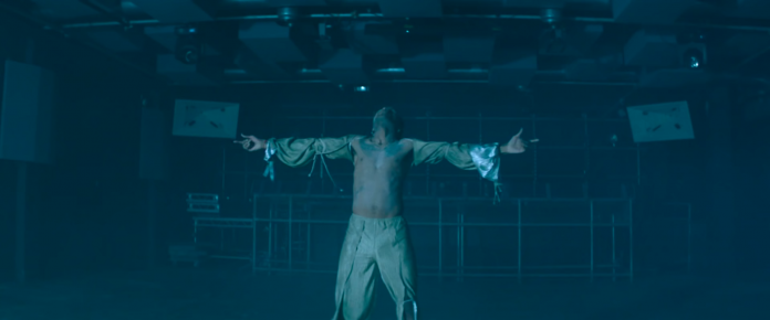 CamelPhat - Easier (Official Video) 00-04-04 CamelPhat - Easier (Official Video) 00-04-04