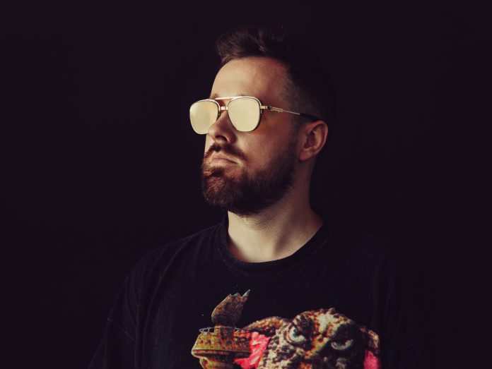 Gammer Press Shot Gammer Press Shot