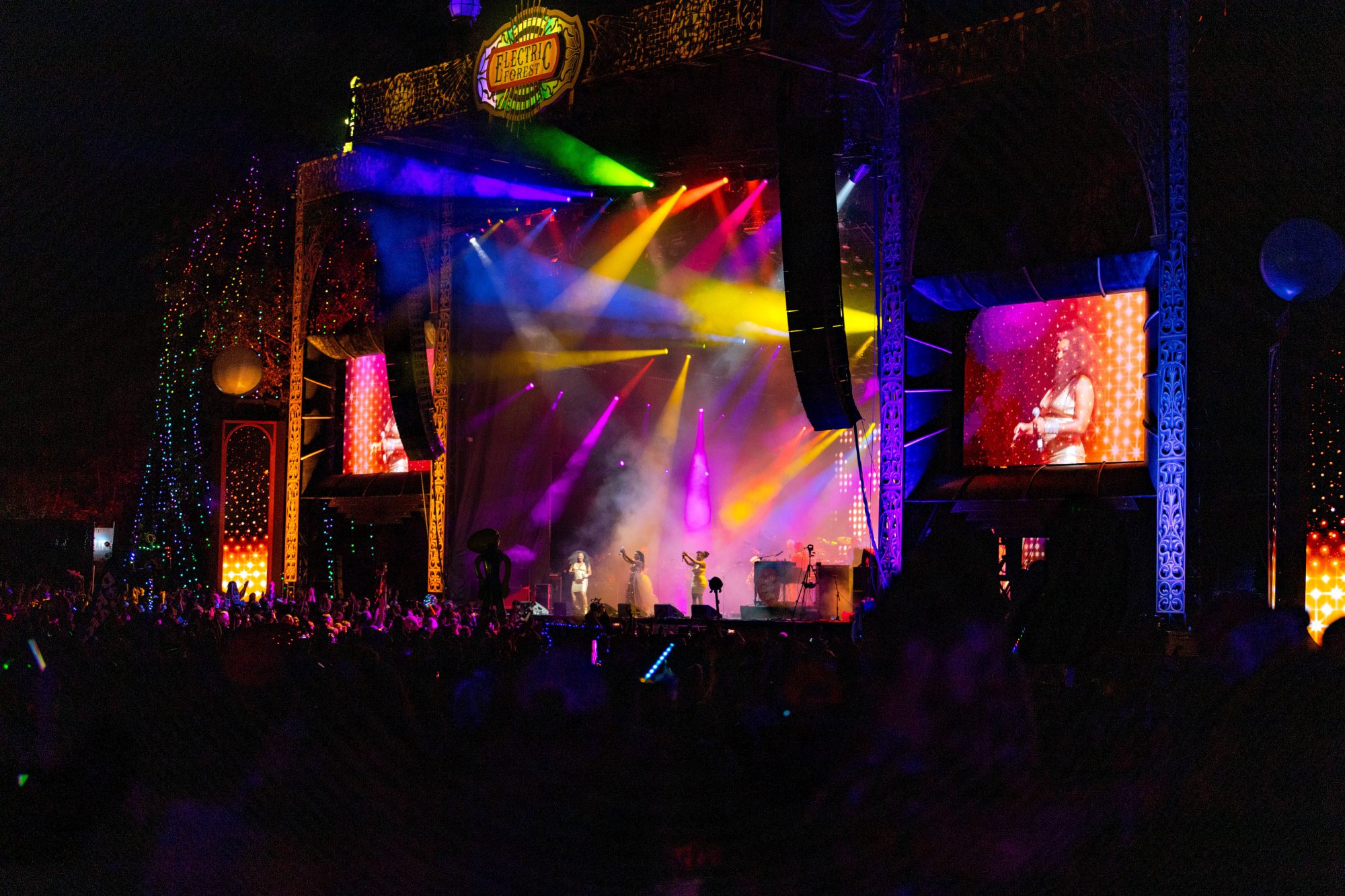 The String Cheese Incident at Electric Forest