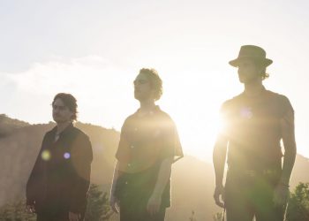 Satori & The Band From Space Around the World in 80 Raves