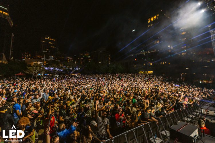 LED Presents Petco Park / Gallagher Square Crowd