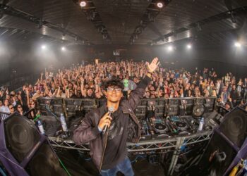 Keiji live at Academy LA.