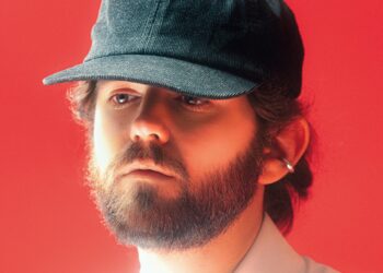 Madeon by Ronnie Loyd