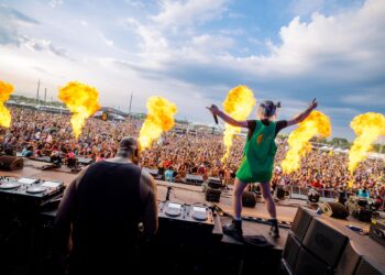 Jessica Audiffred Shaq DJ Diesel Forbidden Kingdom pyrotechnics