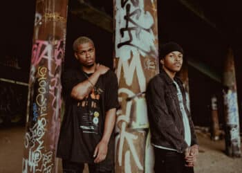 IT HZ (Chee and Jon Casey)