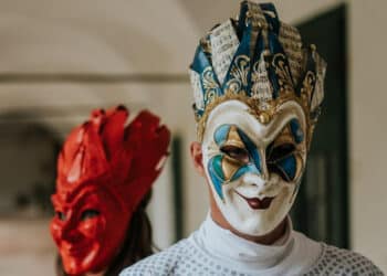 Boris Brejcha (Malena Narvay in background)