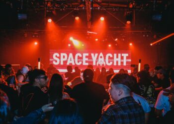 Space Yacht