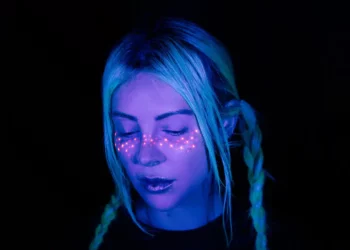 alison wonderland makeup