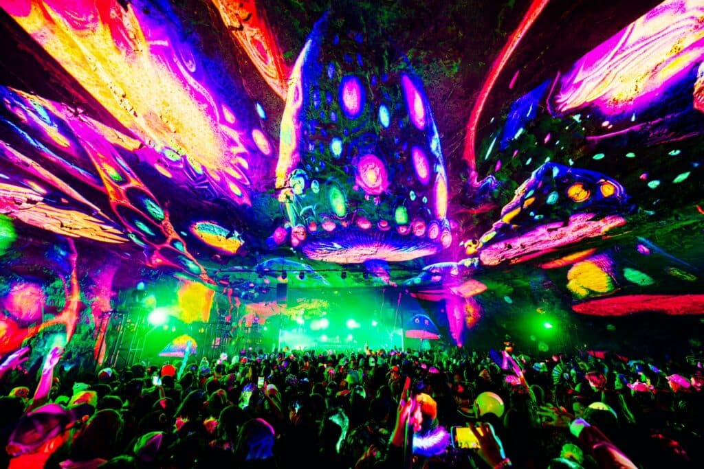 LSDREAM is Returning to The Caverns for a Second RAVE CAVE Experience ...