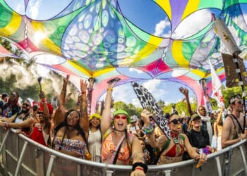 Crowd at the Water Stage at Elements Festival 2024