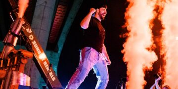 Crankdat performing under the K Bridge on October 5