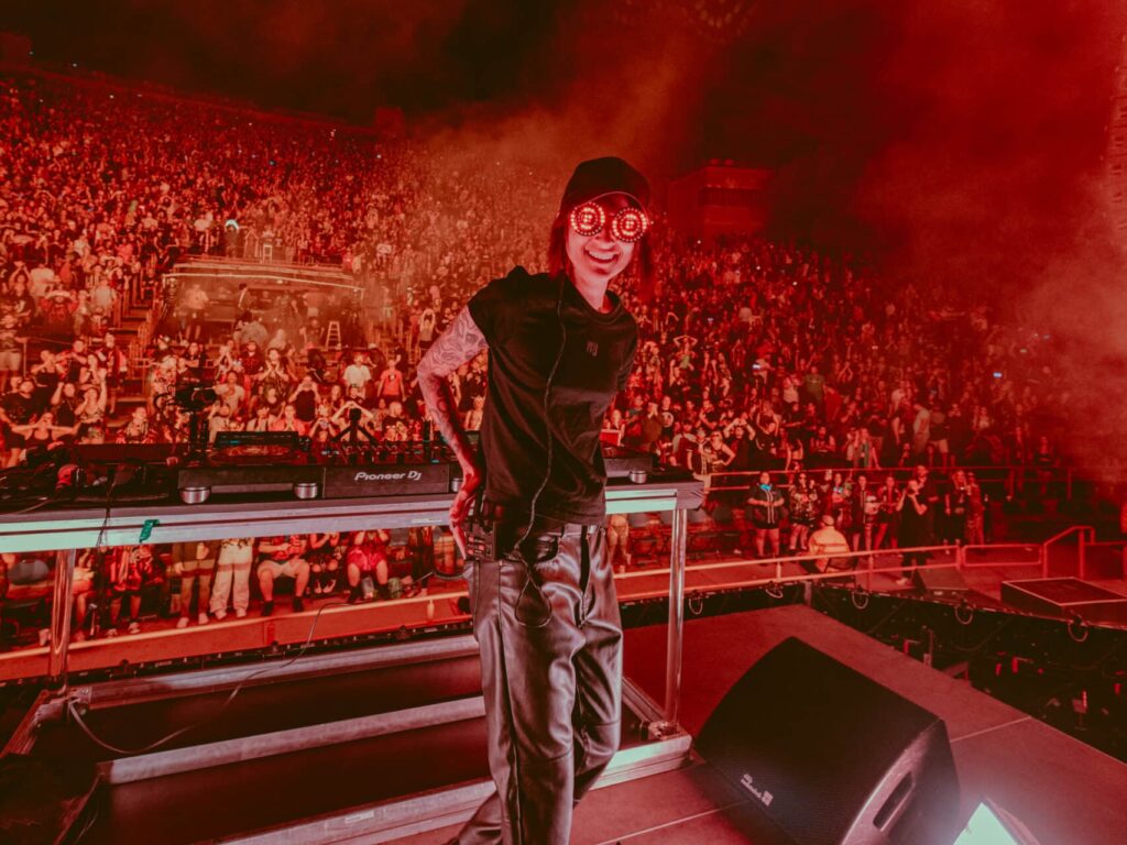 REZZ ROCKS VI