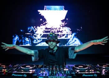 Au5 Promo Photo from Mission Ballroom