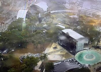 Ultra Music Festival Temporarily Shut Down Due to Rain