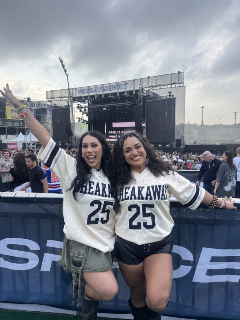 Victoria and Destinee at Breakaway Ohio 2025