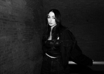 Olivia Mancuso black and white