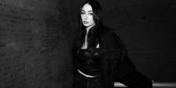 Olivia Mancuso black and white