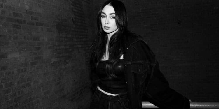 Olivia Mancuso black and white
