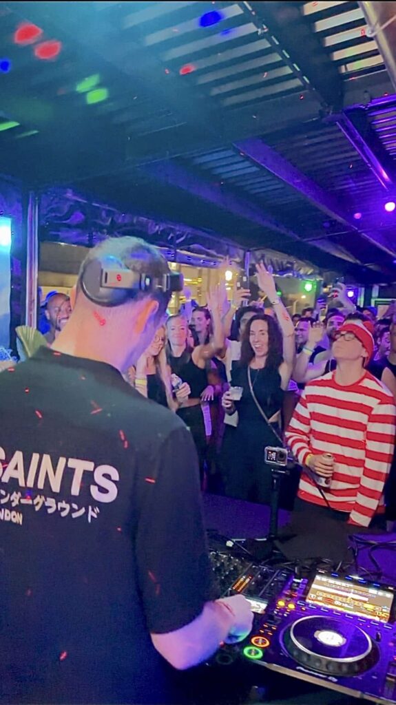 Waldo spotted enjoying Simon Doty at The Alley Deck in Detroit