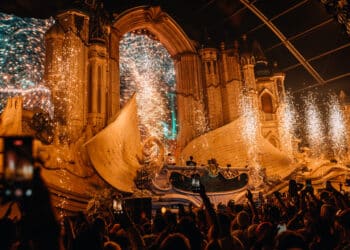 The Magic of Tomorrowland Paperworld