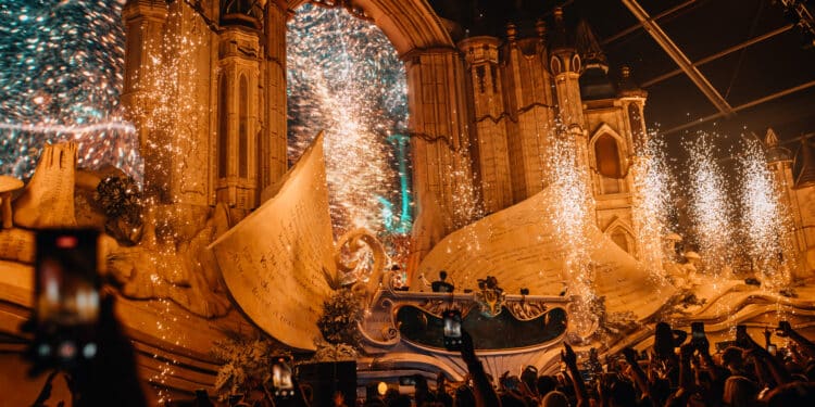 The Magic of Tomorrowland Paperworld