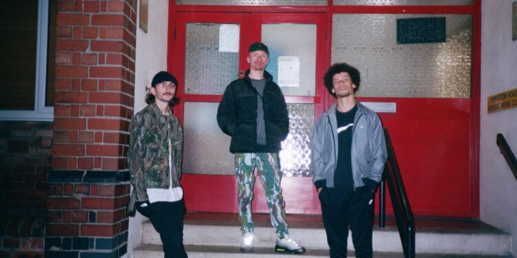 Gentlemens Club Press Photo