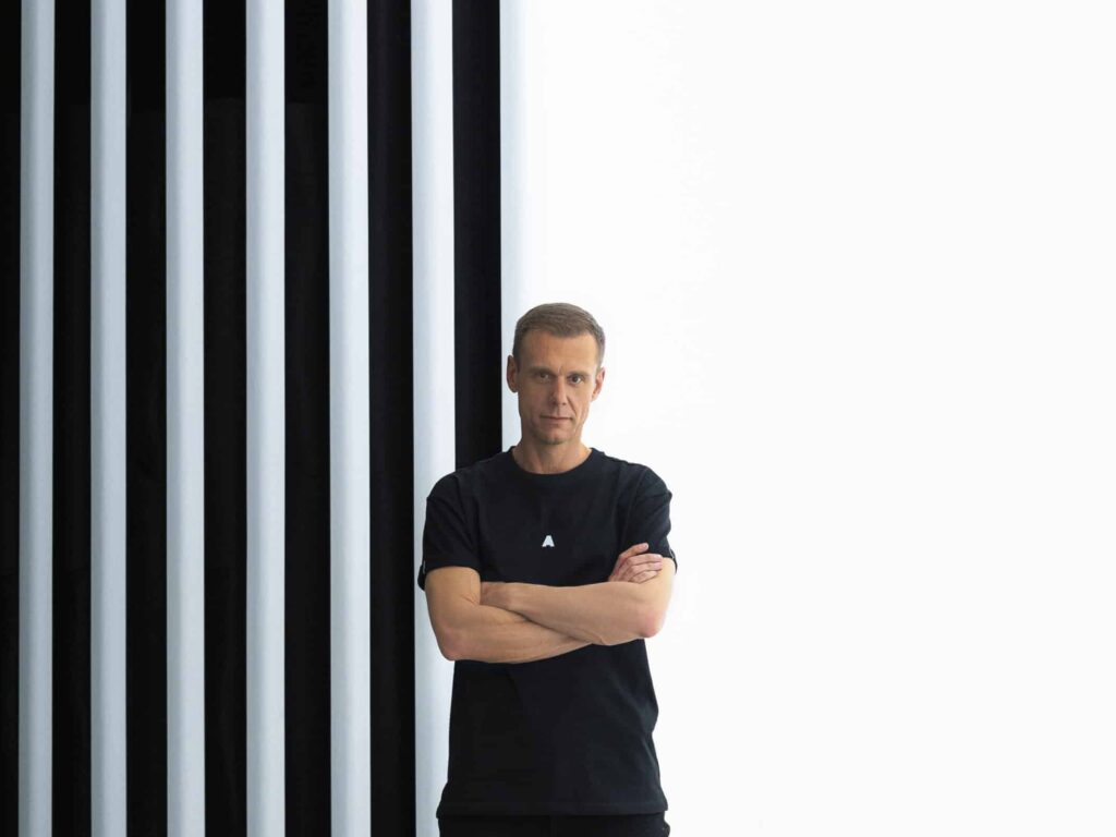 Armin van Buuren Explores Classical Sounds on First Acoustic Album, ‘Piano’