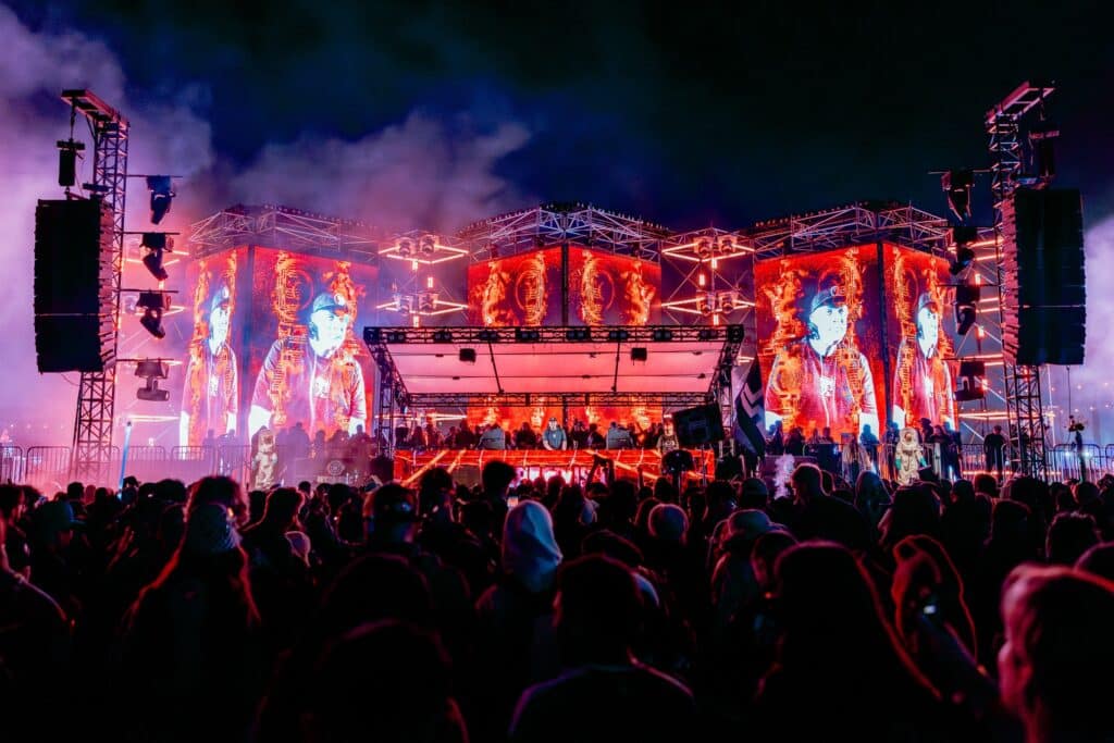 S.P.Y at Apocalypse Zombieland