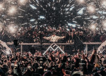 Experts Only Weekender 2025