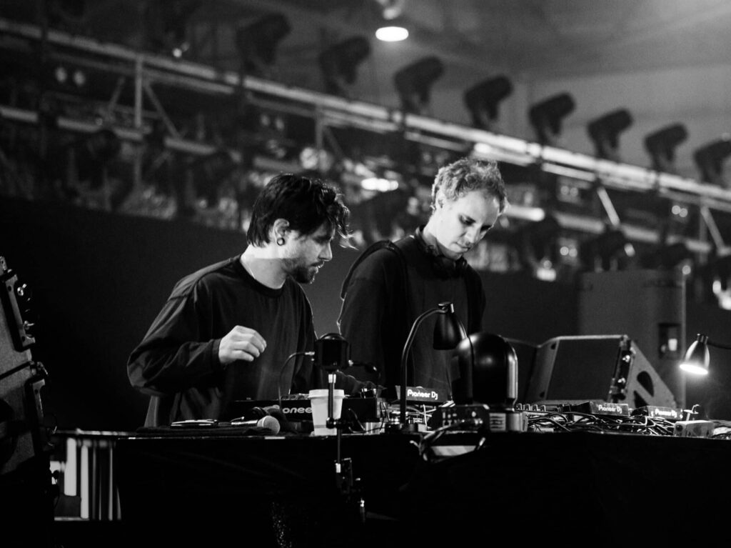 “Enjoy Real Life”: Skrillex and Four Tet Implement No-Phone Rule at San Francisco Warehouse Show 