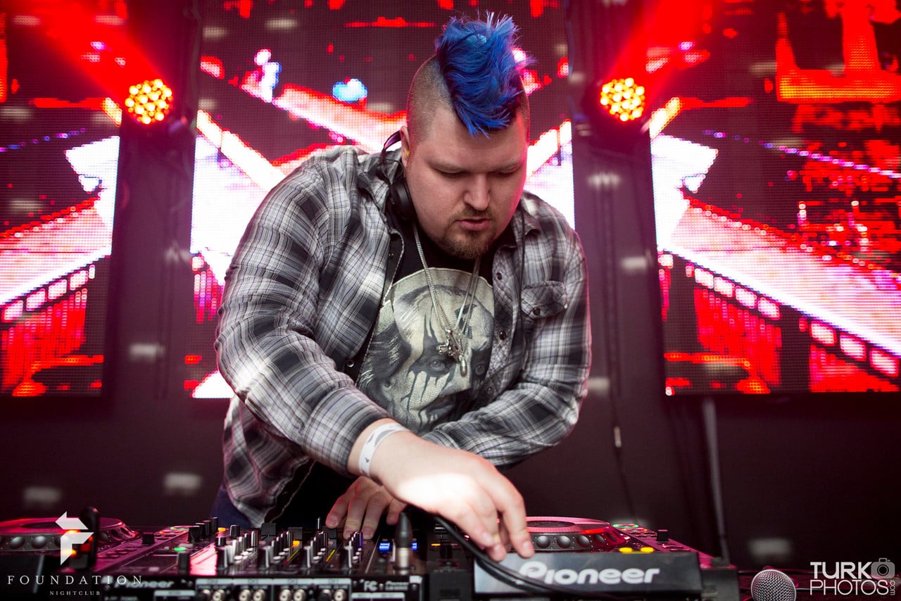 Gigantor Takes a Moment to Talk All Things Evol Intent